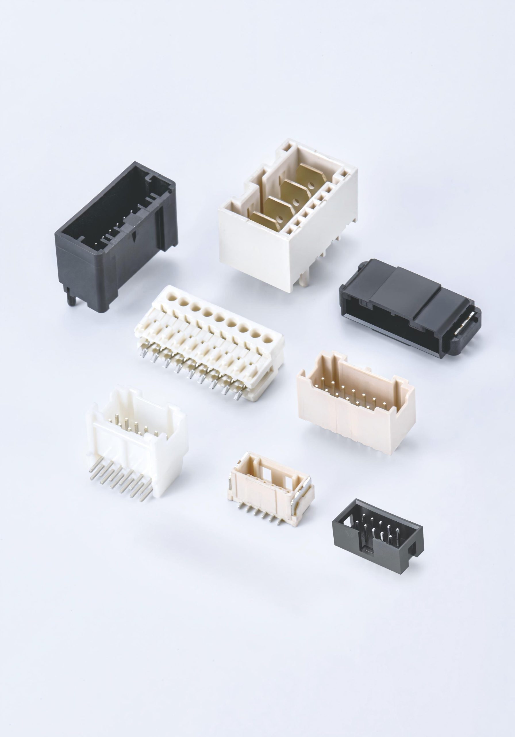 How Vertical Integration Cuts Lead Times by 40% for Custom Automotive Connectors